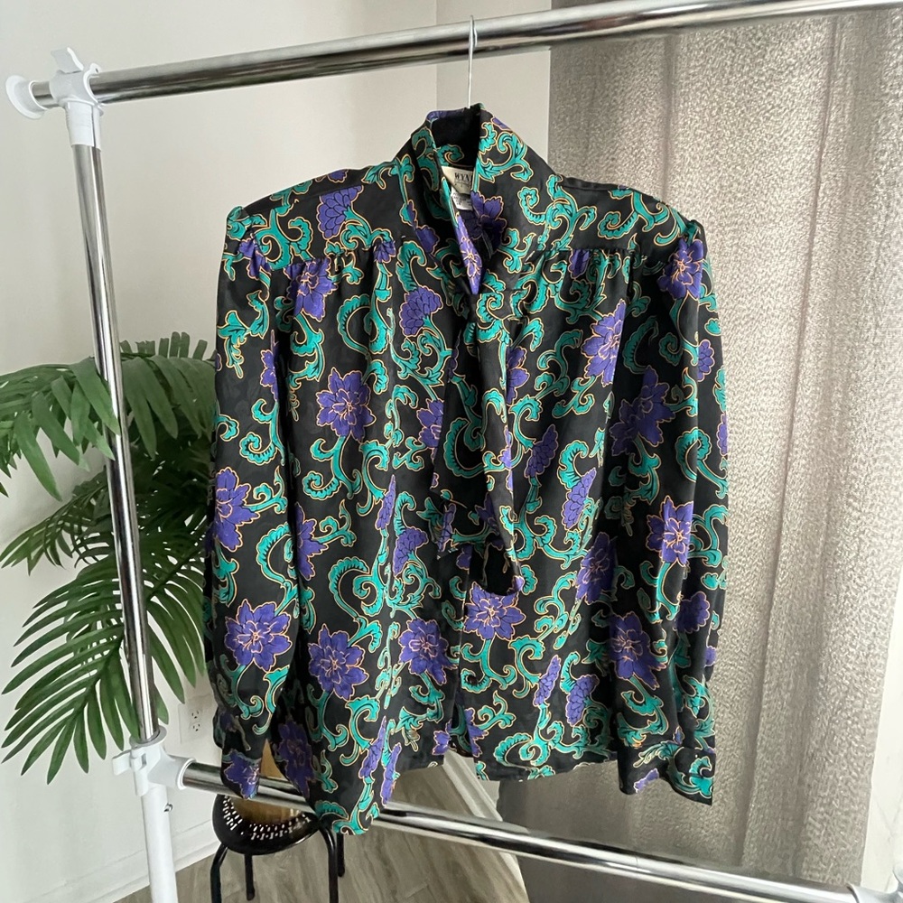 Vintage Wyndham blouse polyester
